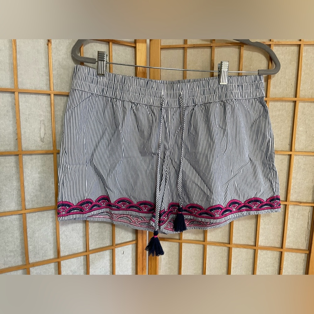 Vineyard Vines women's shorts
